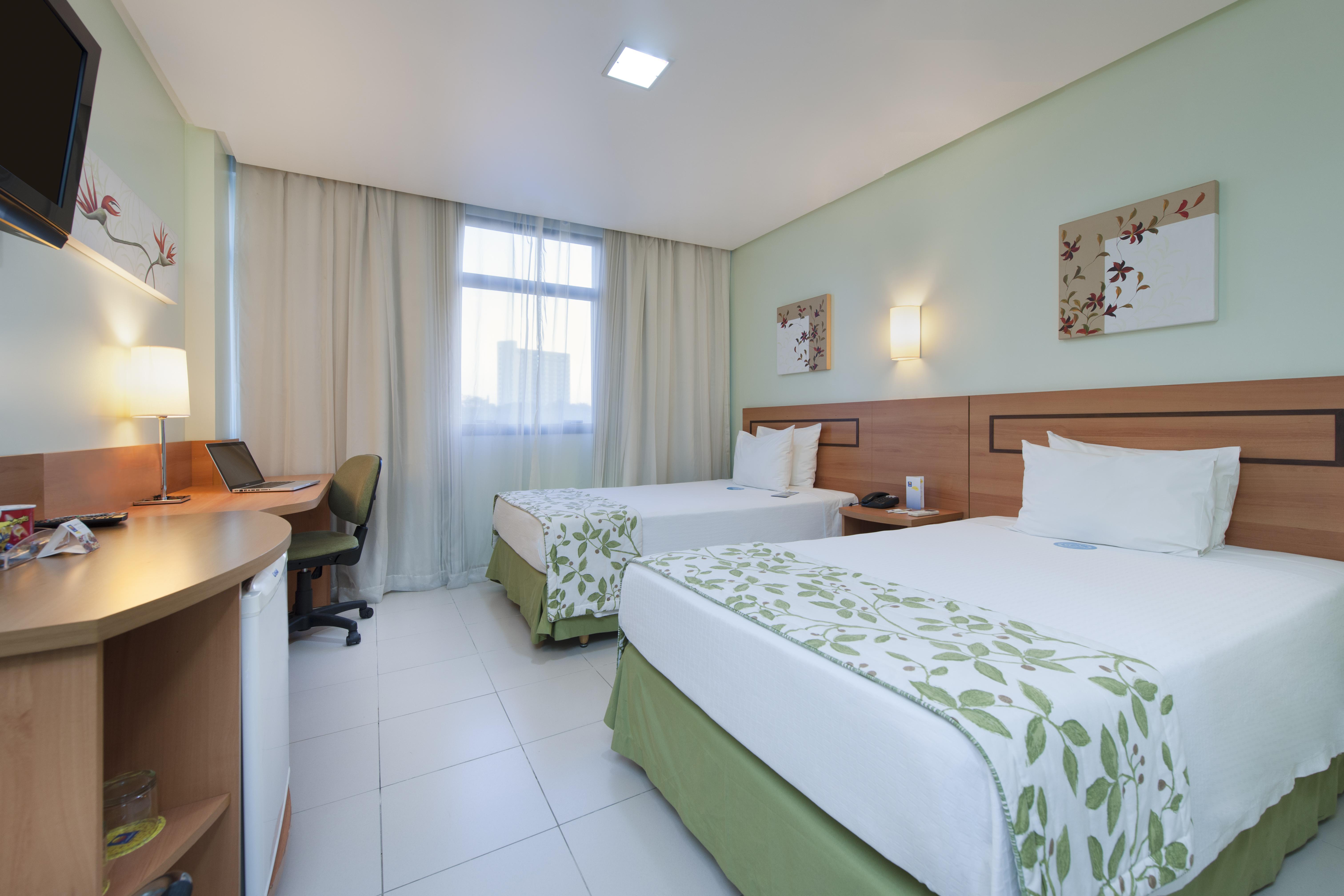 Comfort Hotel Manaus Exterior foto