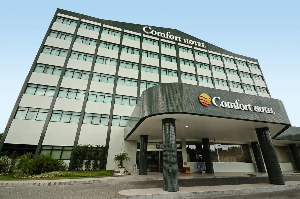 Comfort Hotel Manaus Exterior foto